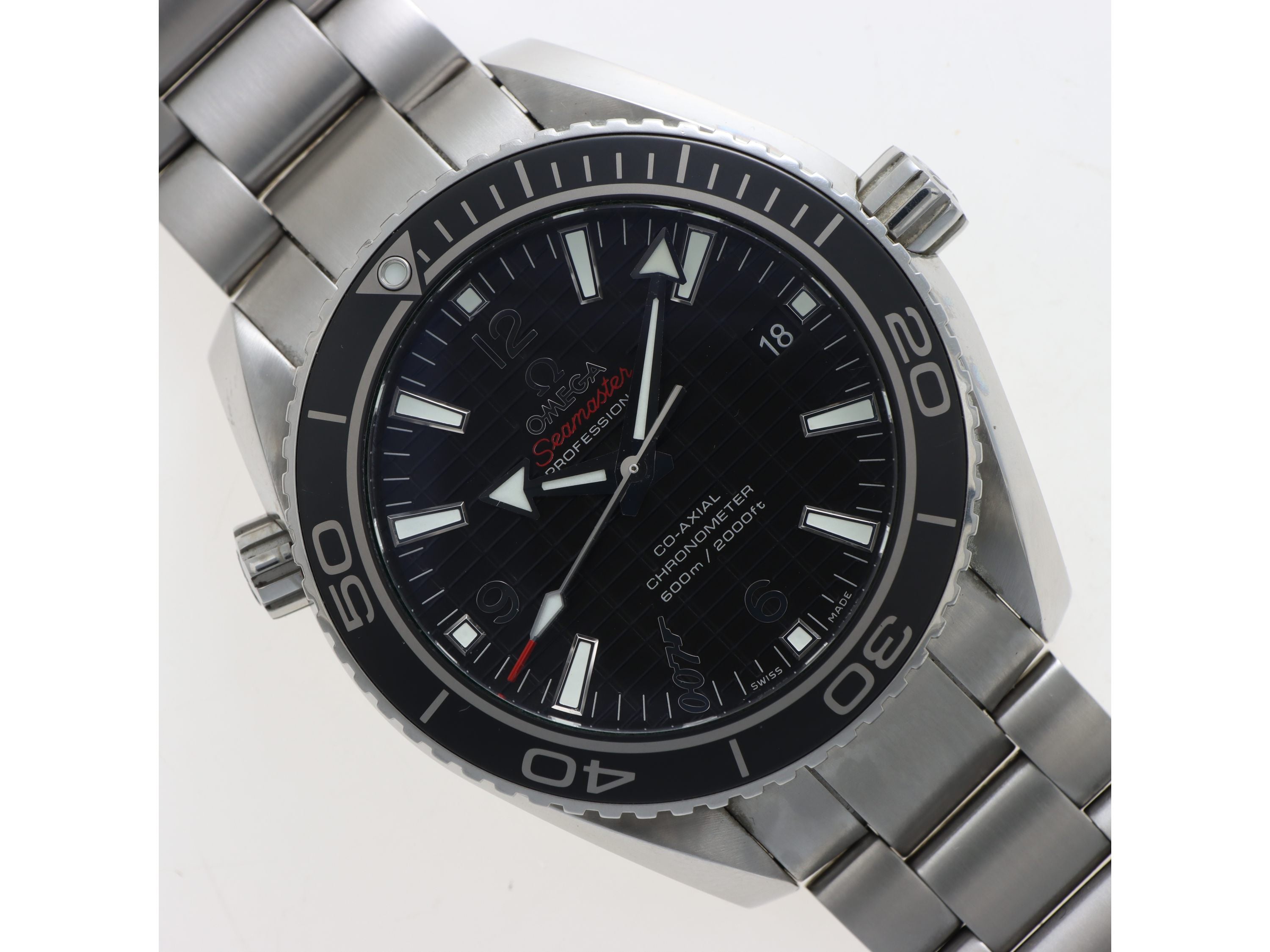 Omega Seamaster Planet Ocean Skyfall 007 232.30.42.21.01.004 Annno 2013