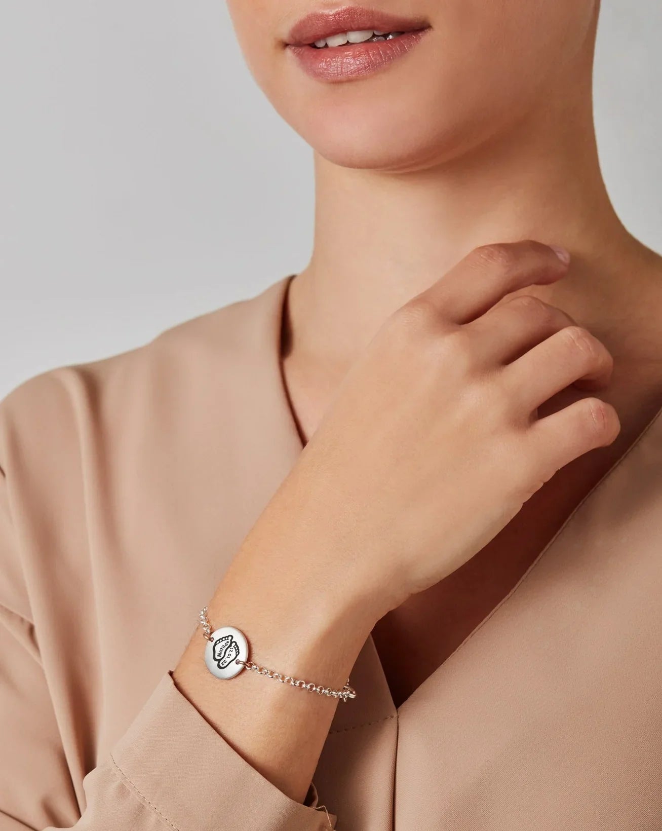 Bracciale Happy Family Personalizzato con Medaglia Centrale in argento e oro | Diametro Medaglia 17mm