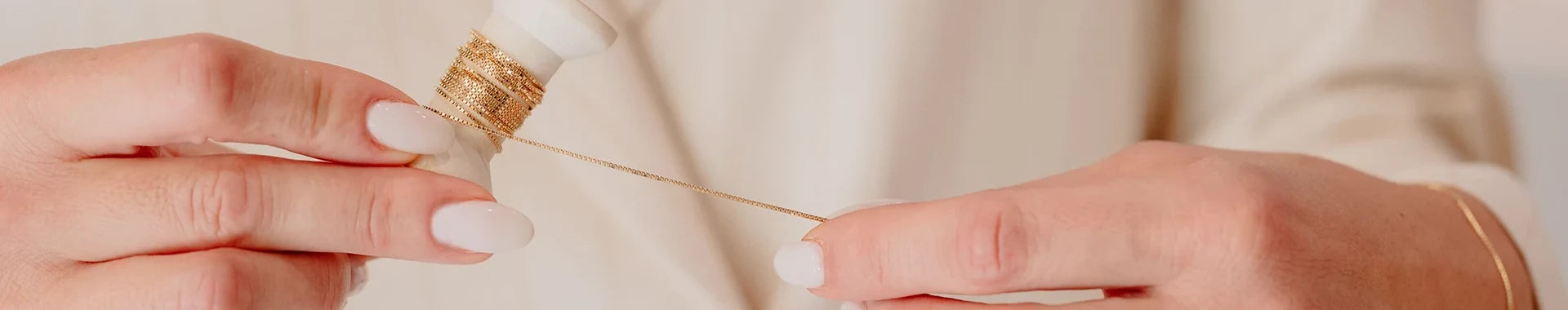 Filo del bracciale saldato o altro gioiello che può essere effettuato presso Clover