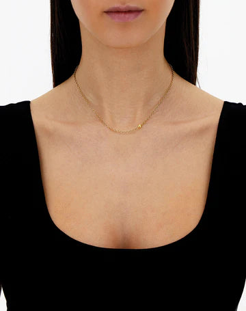 Collana Nanis a catena "Boules" in oro inciso (corta)