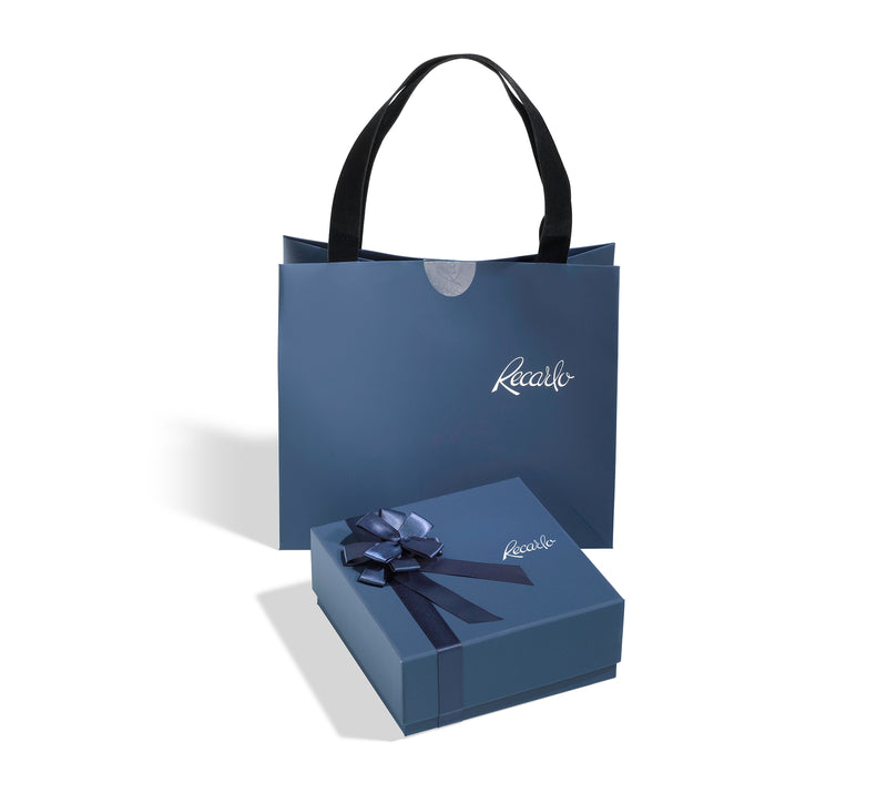 Dimostrazione pacchetto regalo del diamante in blister Recarlo venduto da Clover Gioielli