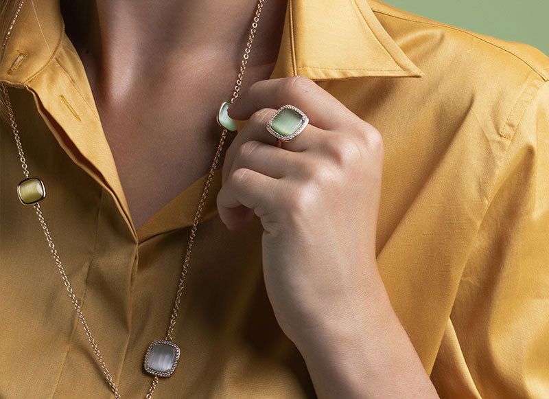 Orecchini Madi Luce in argento colore oliva con zirconi