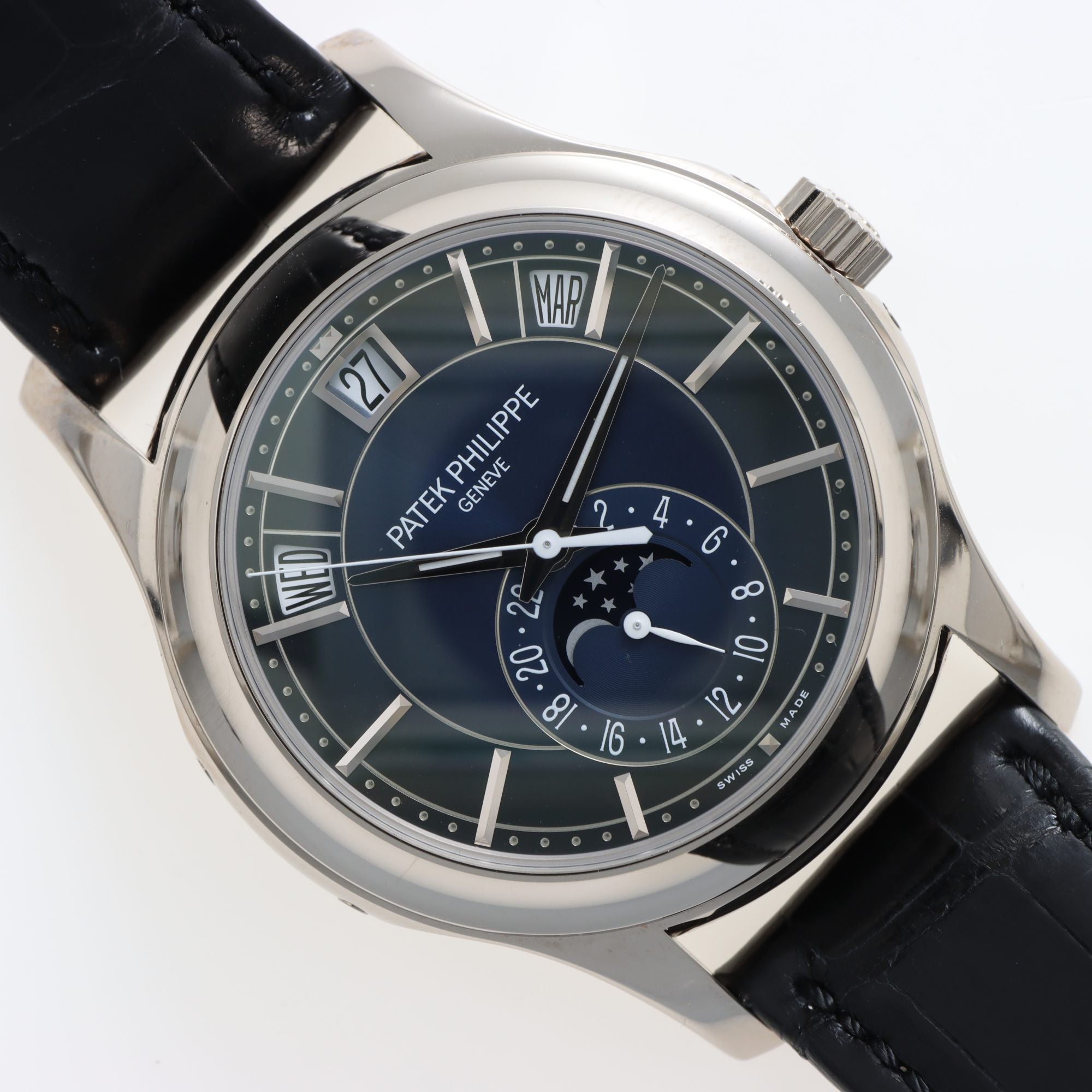 Patek Philippe Annual Calendar Ref. 5205G-013 Quadrante Blu Anno 2021