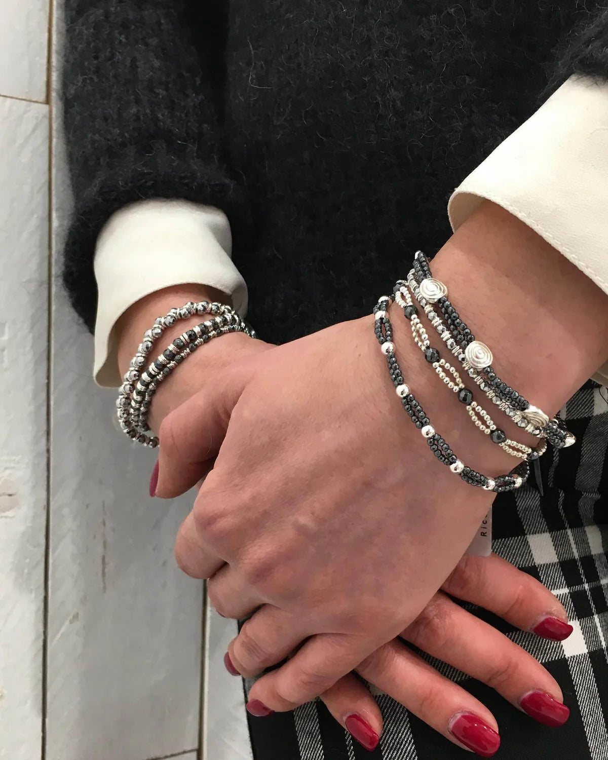 Bracciale Spadarella in argento 925 anelli grandi e ematite - SPBR493